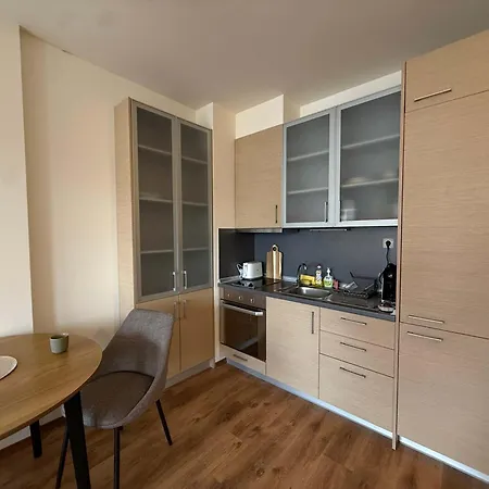 Апартамент Detelina Mountain Retreat- Comfortable By Flat Manаger